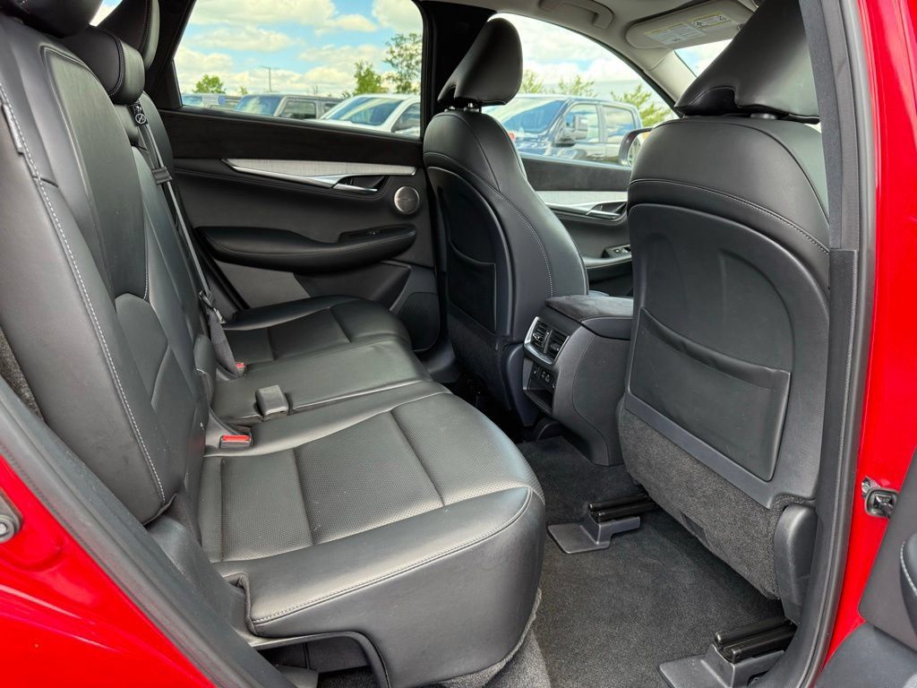 Used 2023 INFINITI QX50 Sensory AWD/4WD image 27