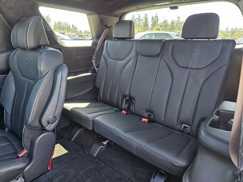 Used 2023 Hyundai Palisade Calligraphy AWD/4WD image 17