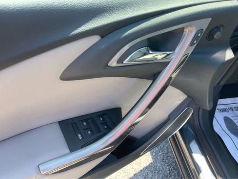 Used 2013 Buick Verano FWD image 11