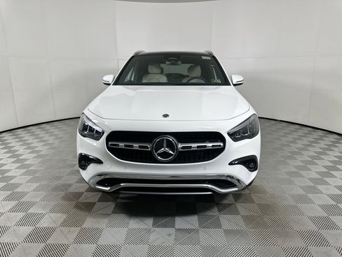 Used 2025 Mercedes-Benz GLA 250 4MATIC image 3