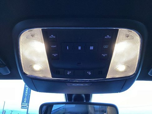 Used 2023 Chrysler 300 S image 11