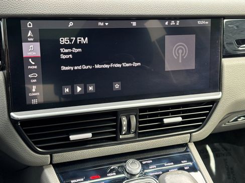 Certified 2019 Porsche Cayenne image 22