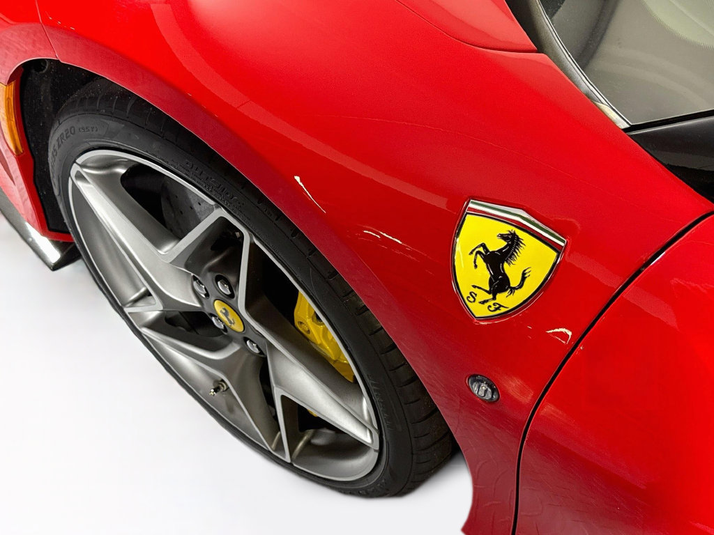 Certified 2022 Ferrari F8 Tributo RWD image 23