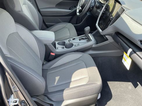 Used 2025 Subaru Crosstrek 2.0i Premium image 18