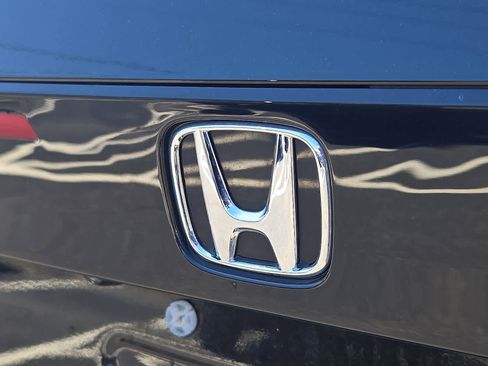 Used 2025 Honda Accord Sport image 29