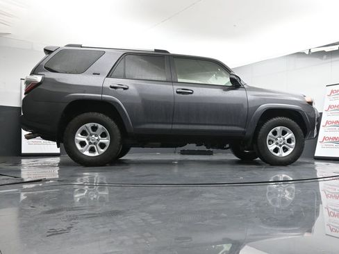 Used 2021 Toyota 4Runner SR5 Premium w/ Moonroof Package image 40