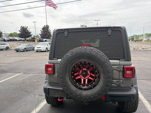 Used 2019 Jeep Wrangler Unlimited Rubicon AWD/4WD image 5