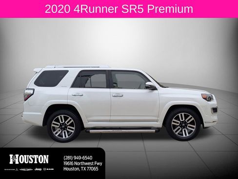 Used 2020 Toyota 4Runner SR5 Premium image 2