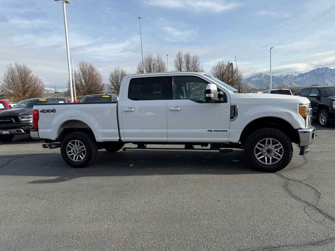 Certified 2017 Ford F350 Lariat w/ Lariat Value Package image 9