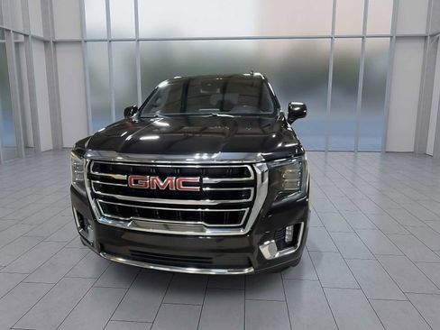 Used 2023 GMC Yukon SLT image 3