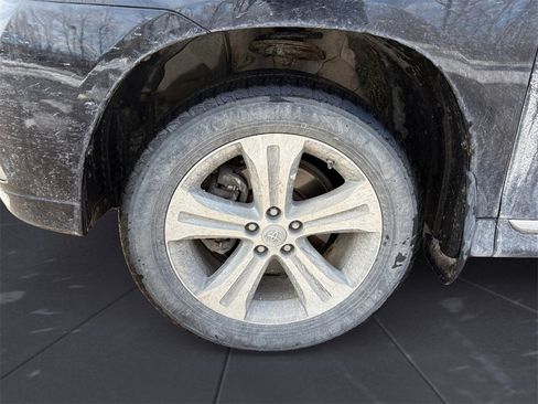 Used 2013 Toyota Highlander Limited image 14