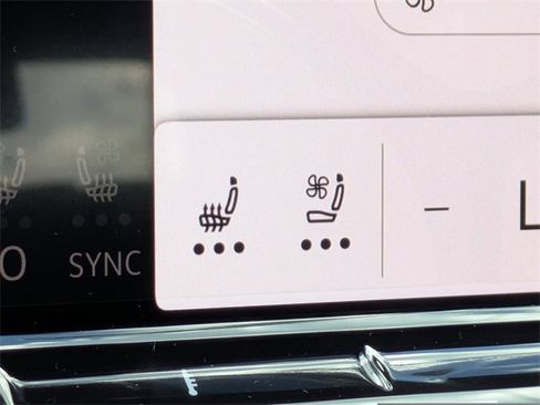 New 2026 Volkswagen Atlas SE image 24