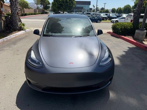 Used 2022 Tesla Model Y Performance AWD/4WD image 3