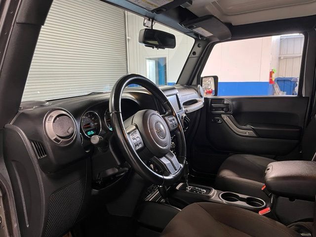 Used 2016 Jeep Wrangler Sport w/ Quick Order Package 24S AWD/4WD image 14