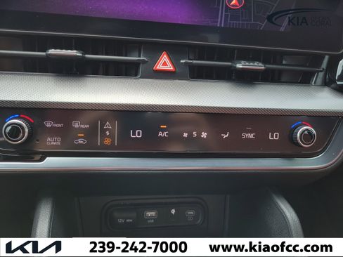 Certified 2025 Kia Sportage SX FWD image 27