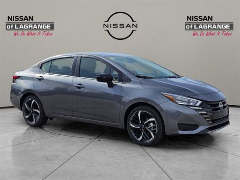 New 2025 Nissan Versa SR image 4