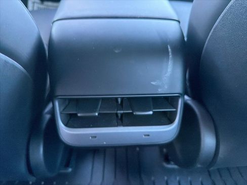 Used 2023 Tesla Model 3 Standard Range image 25