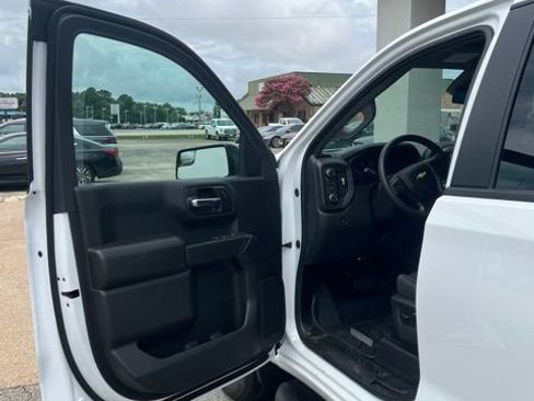 New 2026 Chevrolet Silverado 1500 Custom AWD/4WD image 18