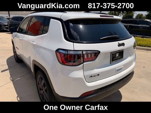 Used 2026 Jeep Compass Latitude AWD/4WD image 2