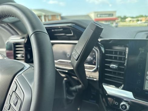 Used 2024 GMC Sierra 1500 Elevation image 26