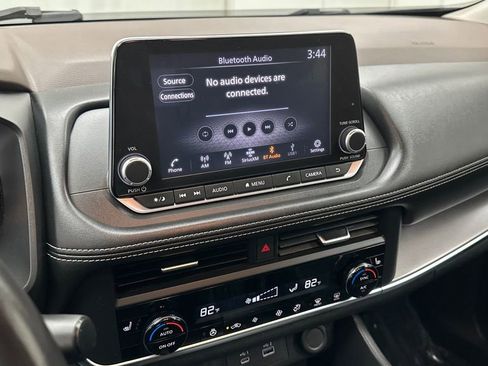 Certified 2023 Nissan Rogue SV w/ SV Premium B Package image 13