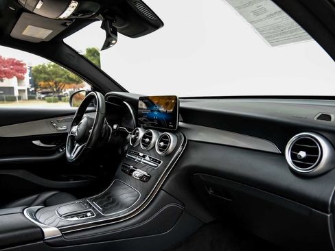 Used 2021 Mercedes-Benz GLC 300 4MATIC Coupe image 16