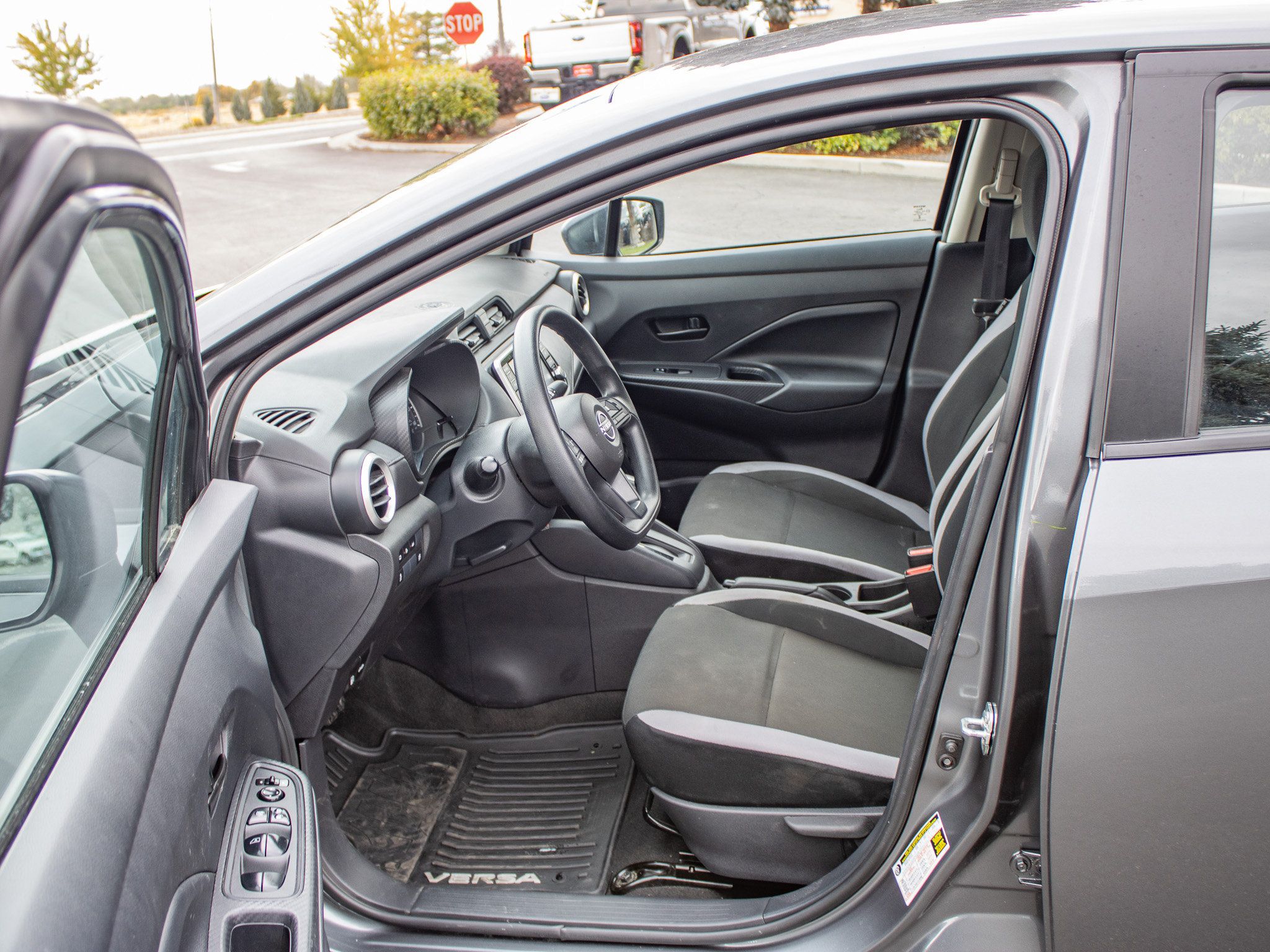 Used 2025 Nissan Versa S w/ Trunk Package FWD image 24