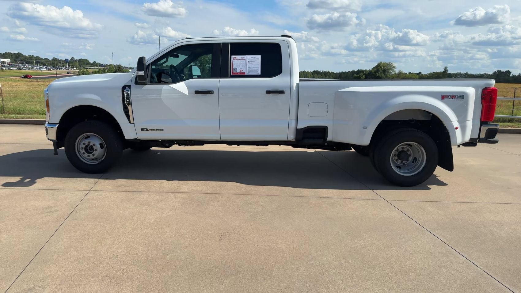 Used 2025 Ford F350 XL AWD/4WD image 6