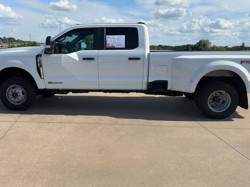 Used 2025 Ford F350 XL AWD/4WD image 6