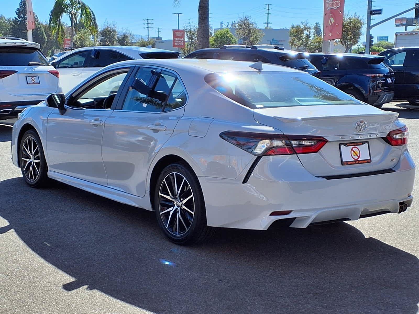 Certified 2024 Toyota Camry SE FWD image 4