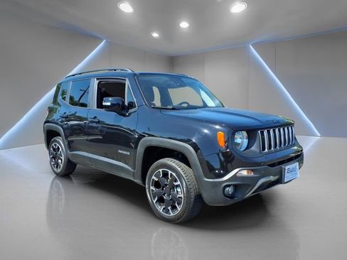 Used 2023 Jeep Renegade Latitude AWD/4WD image 1