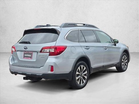 Used 2016 Subaru Outback 3.6R Limited AWD/4WD image 5