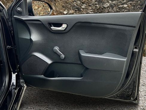 Used 2018 Kia Rio LX image 19