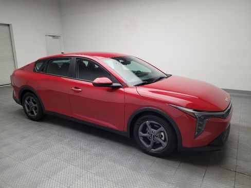 Used 2025 Kia K4 FWD image 11