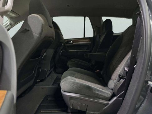 Used 2011 Buick Enclave CX image 34