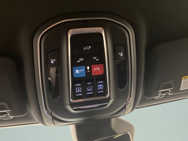 Used 2026 Jeep Grand Cherokee L Limited AWD/4WD image 14