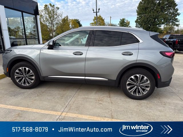 Used 2025 Buick Envision Preferred AWD/4WD image 10