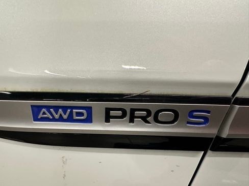 Used 2023 Volkswagen ID.4 Pro S image 14