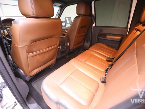 Used 2014 Ford F250 Platinum w/ FX4 Off-Road Package image 9