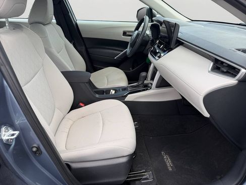 Used 2023 Toyota Corolla Cross L AWD/4WD image 11