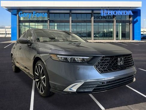 New 2026 Honda Accord Touring image 9