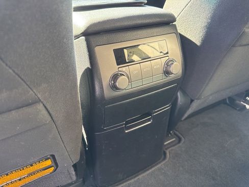 Used 2010 Toyota Highlander Sport image 14