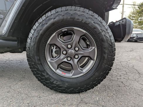 Used 2020 Jeep Gladiator Rubicon w/ Dual Top Group AWD/4WD image 47