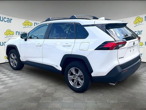 Used 2024 Toyota RAV4 LE AWD/4WD image 5