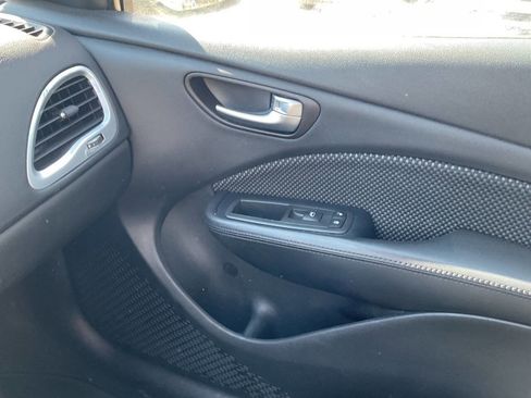 Used 2014 Dodge Dart SXT image 9