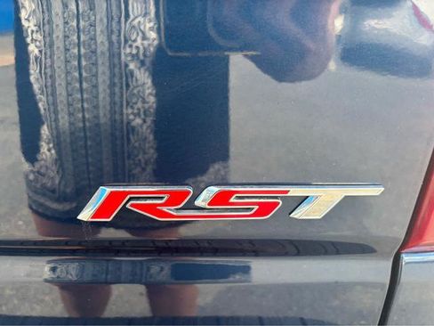 Used 2021 Chevrolet Silverado 1500 RST w/ Z71 Off-Road Package AWD/4WD image 24