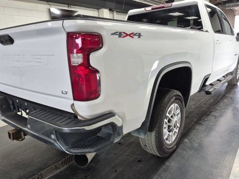 Used 2022 Chevrolet Silverado 2500 LT w/ All Star Edition AWD/4WD image 3