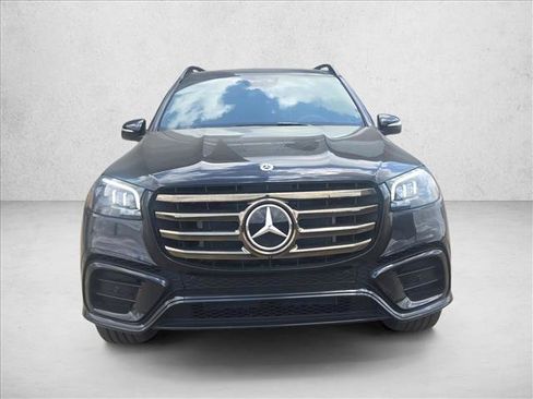 New 2026 Mercedes-Benz GLS 580 4MATIC image 5