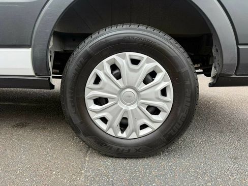 Used 2024 Ford Transit 350 XLT RWD image 10