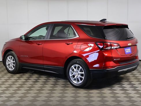 Used 2024 Chevrolet Equinox LT FWD image 9
